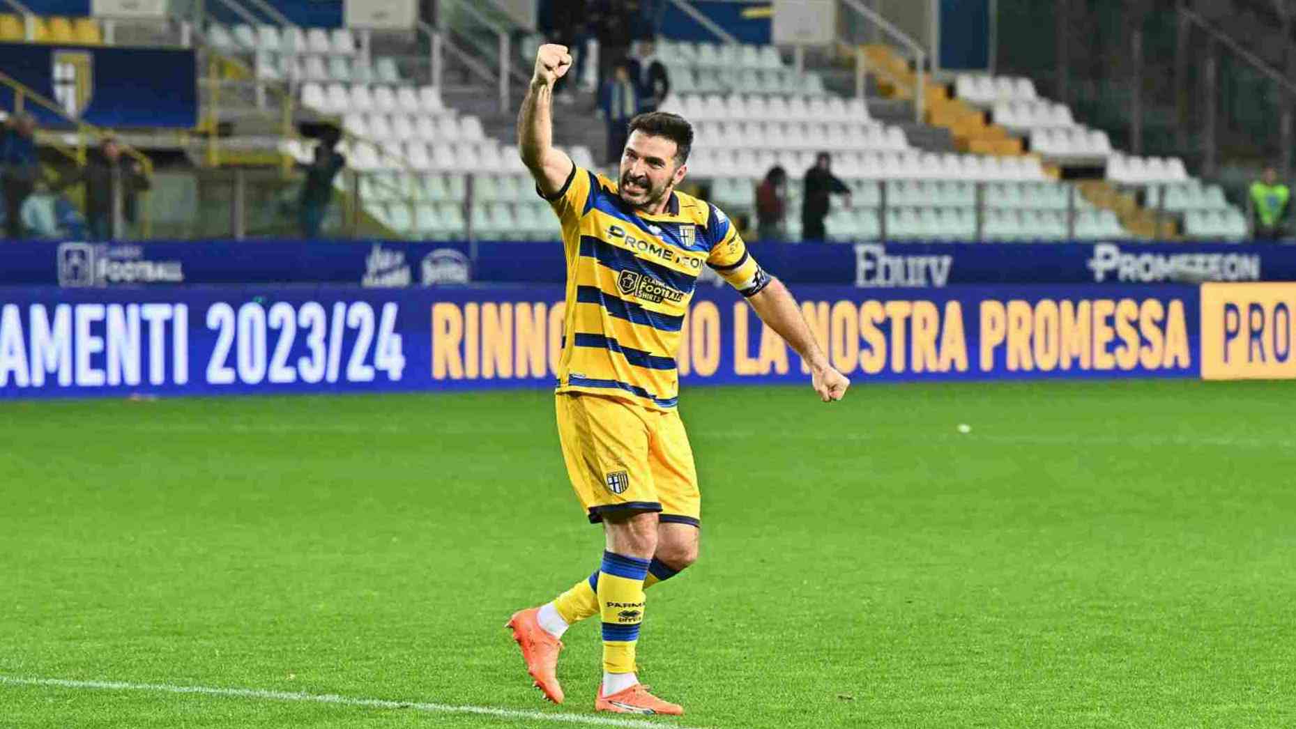 Il Parma è ai play-off di Serie B: Buffon si scatena per il traguardo raggiunto