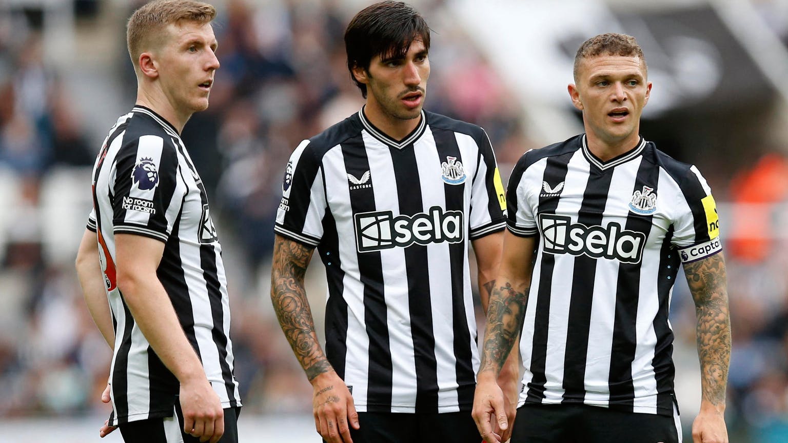 Il Newcastle infrange il regolamento UEFA prima della sfida con il MIlan: cos'è successo e cosa rischia