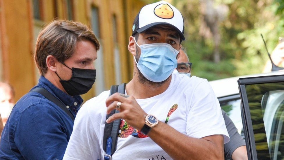 114561088_tv063376635-1