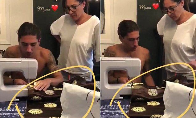 4fd55da500000578-0-image-a-115_1536320316283