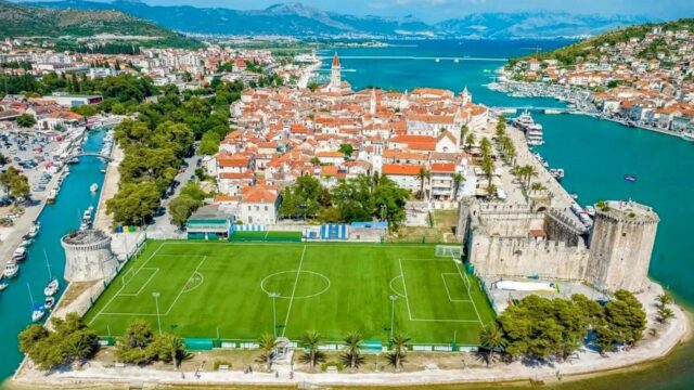 5 post insoliti e spettacolari dove giocare a calcio