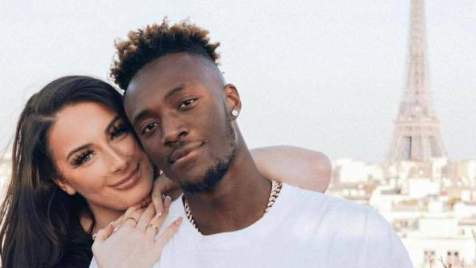 Abraham-e-la-fidanzata-Leah-Monroe