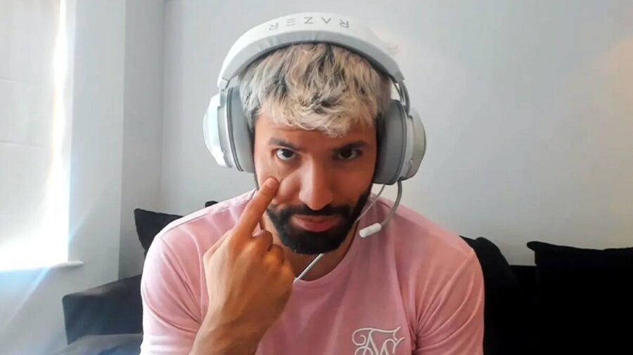 Aguero streamer