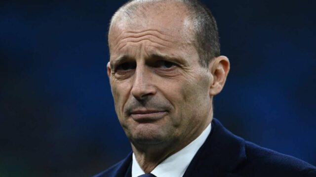 Allegri rivede al monitor dopo il gol dell udinese