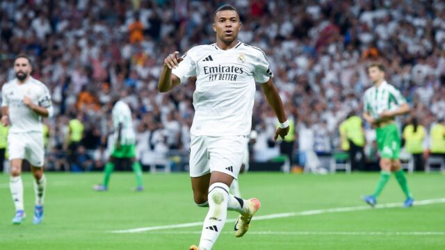 Ancelotti replica a Luis Enrique sui compiti di Mbappe