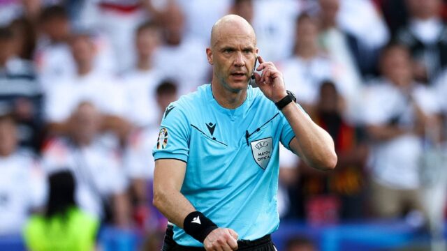 Anthony taylor arbitro inglese