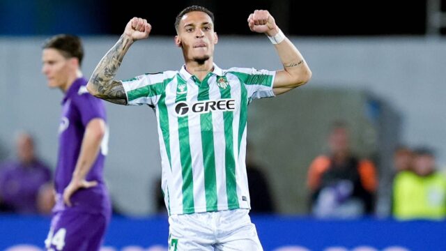 Antony potrebbe vincere Conference ed Europa League nella stessa stagione