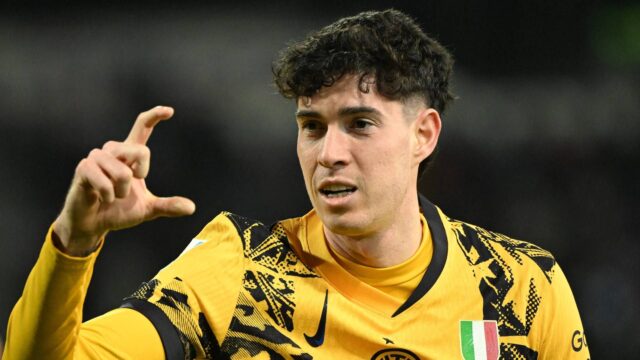 Bastoni esulta dopo il gol al Cagliari