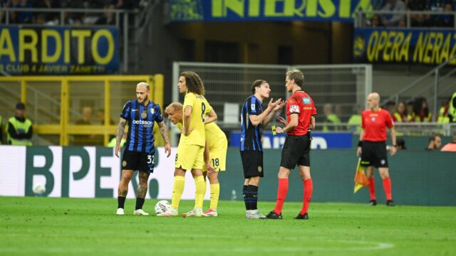Bordata di Paolo Di Canio all Inter dopo il pari contro la Lazio