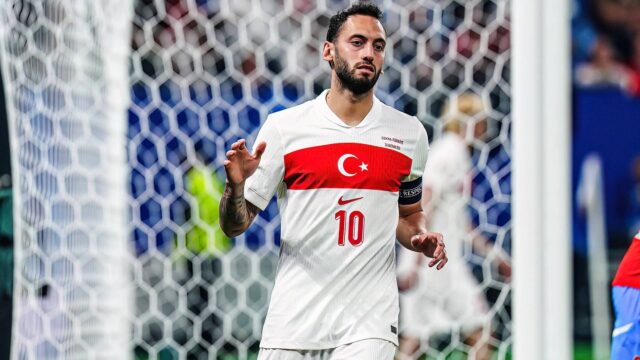 Calhanoglu commenta la squalifica di Demiral