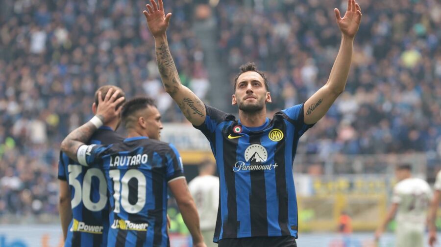 Calhanoglu nessuna rivincita sul Milan durante la festa scudetto