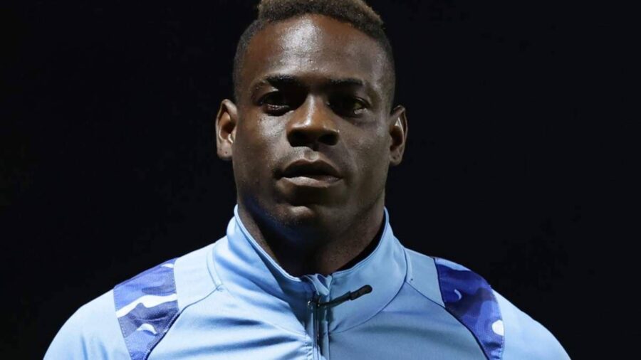 Contatto tra Mario Balotelli e la Salernitana
