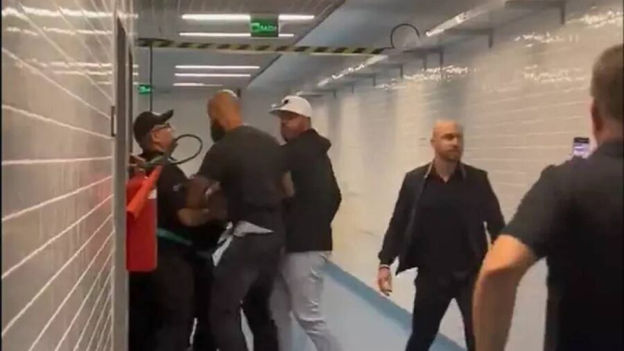 Corinthians assalto var