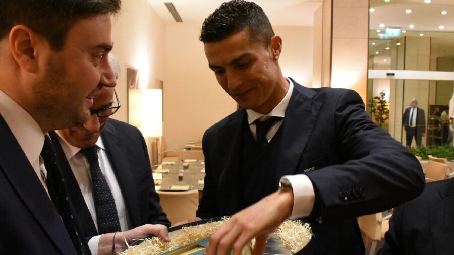 Cristiano Ronaldo riceve il tartufo di San Miniato