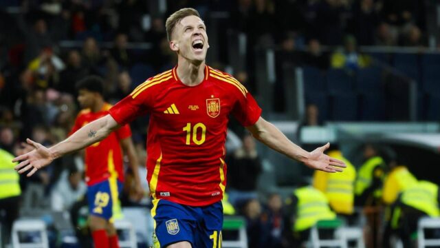 Dani Olmo al Barcellona per 55 milioni piu 7 di bonus