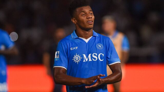 David Neres derubato a Napoli