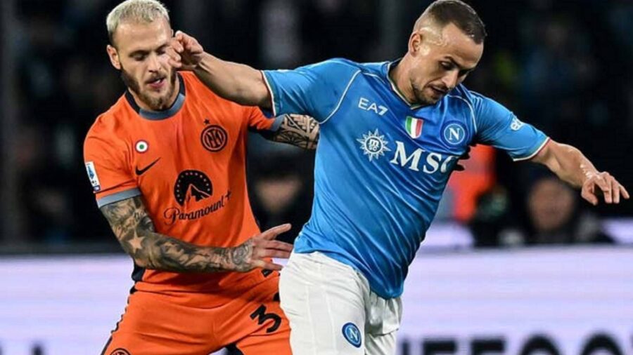 Dimarco e Lobotka durante Napoli Inter