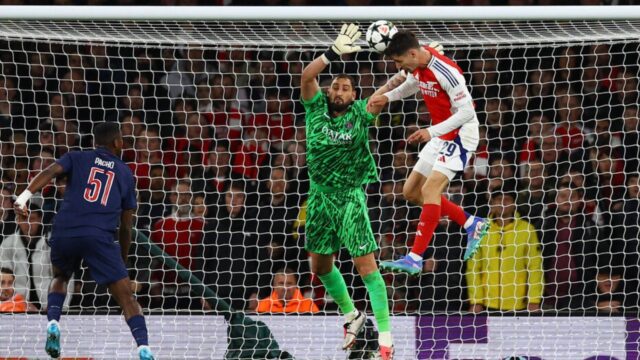 Donnarumma papere contro l Arsenal