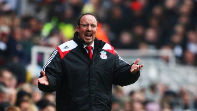 Duro attacco di Stephen Warnock a Rafa Benitez