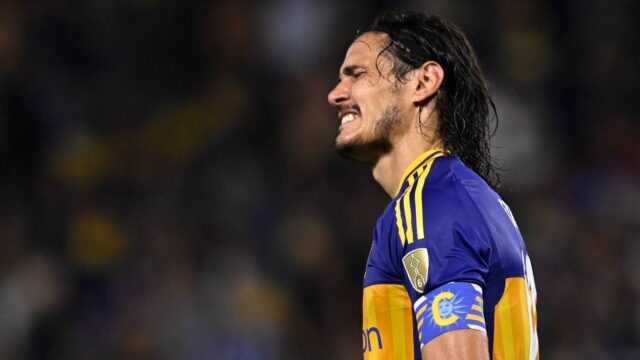 Edinson Cavani vittima di stregoneria secondo l astrologo del Boca Juniors