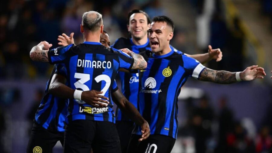 Esultanza Inter per la vittoria in Supercoppa Italiana