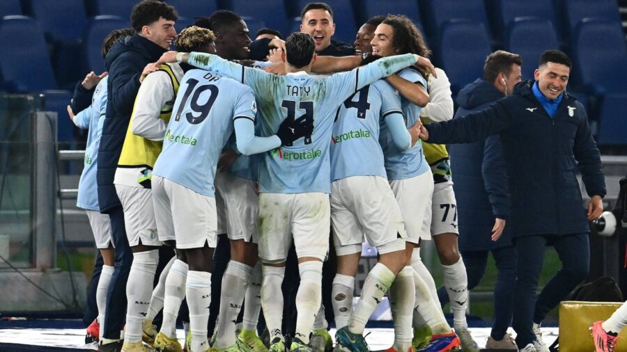 Esultanza giocatori Lazio Bologna