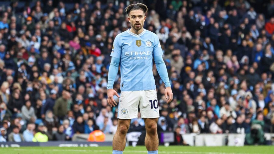 Grealish fischiato dai tifosi avversari in trasferta