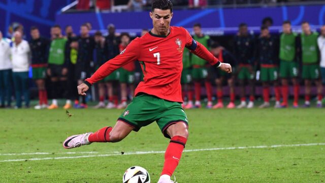 I rigoristi migliori della storia Mario Balotelli davanti a Cristiano Ronaldo e Lewandowski