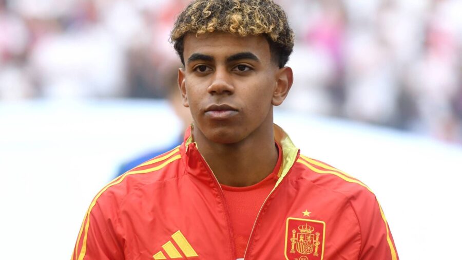 I vincitori del Pallone D Oro dei prossimi 20 anni secondo l AI. Tre vittorie per Lamine Yamal