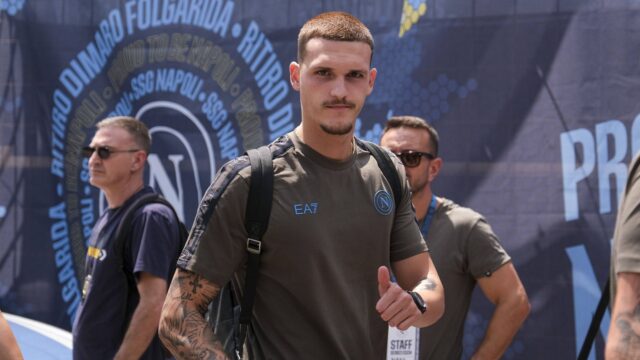 Il Napoli ufficializza Rafa Marin caratteristiche tecniche del nuovo centrale di Conte