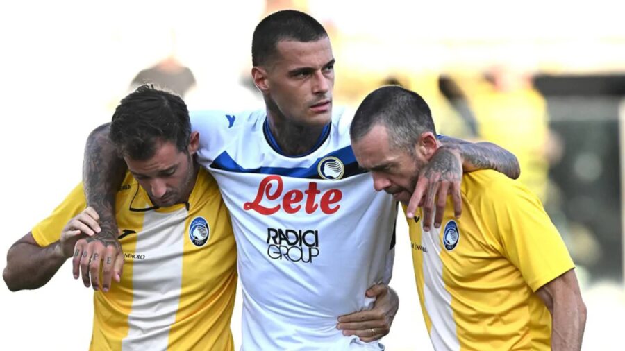 Infortunio al ginocchio per Gianluca Scamacca