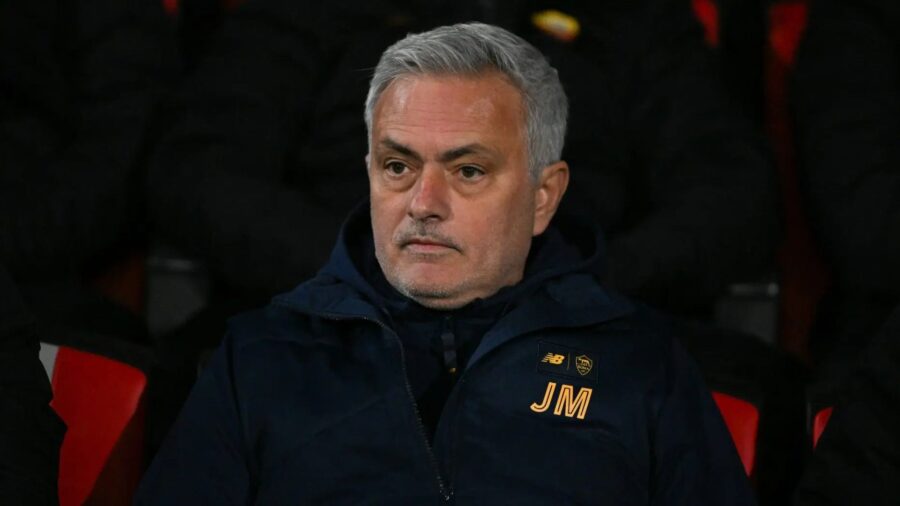 Jose Mourinho squalificato