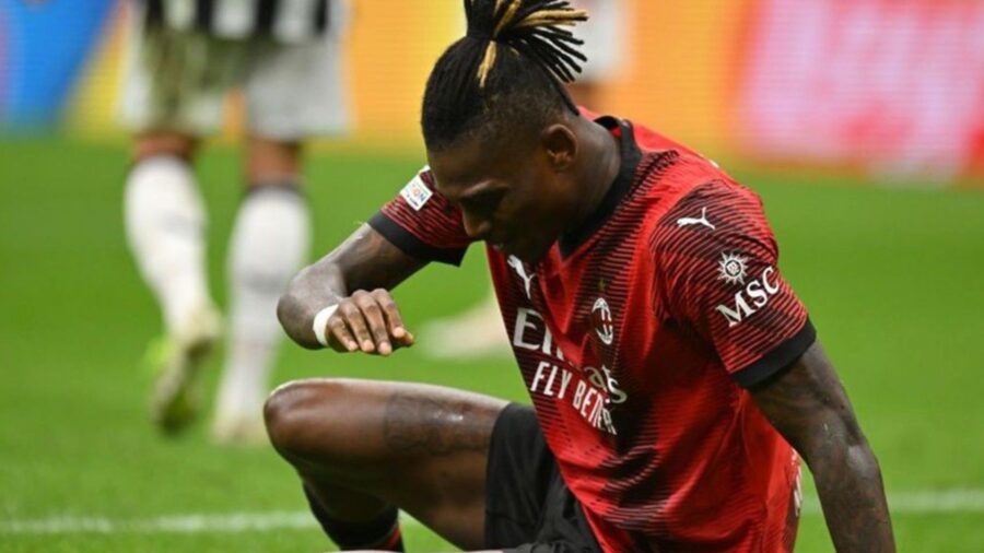 Leao critiche