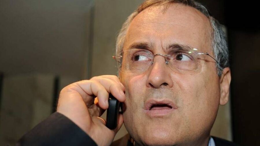 Lotito si fa spiare i telefoni. Il motivo