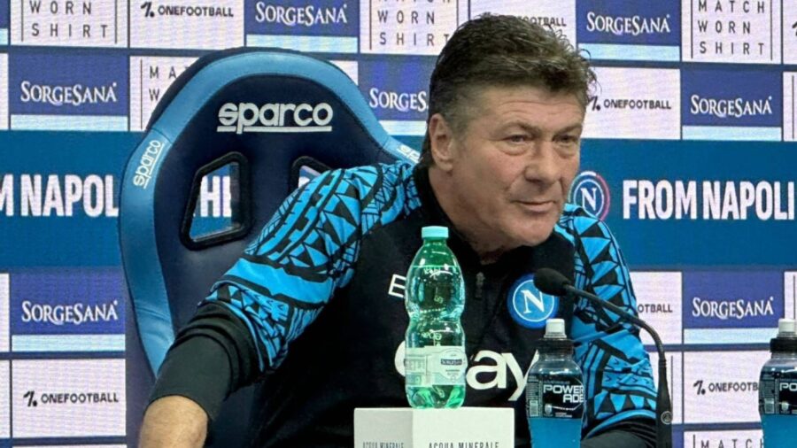 Mazzarri risponde alle critiche in conferenza
