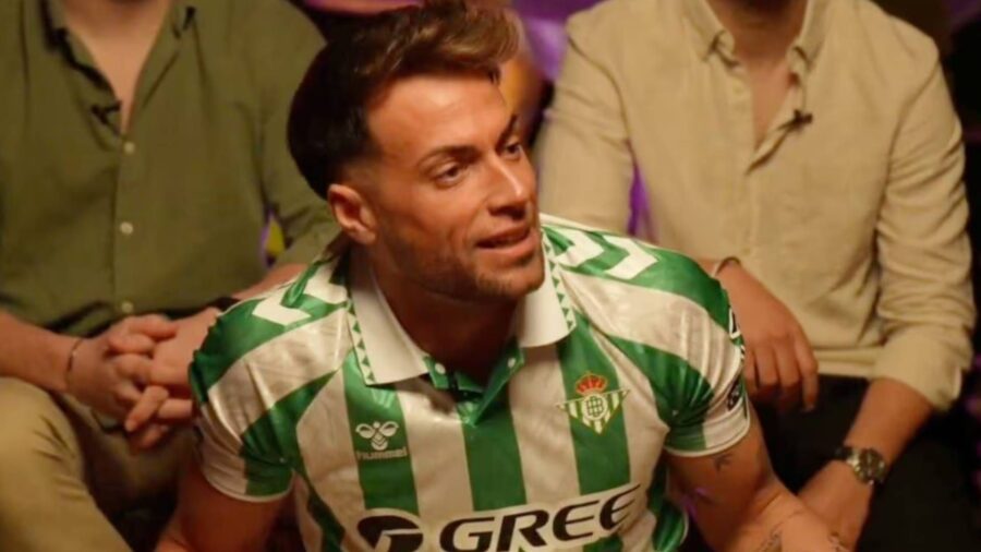 Montoya concorrente di Temptation Island diventato un fenomeno del web