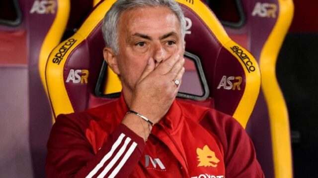 Mourinho allenatore roma stupito