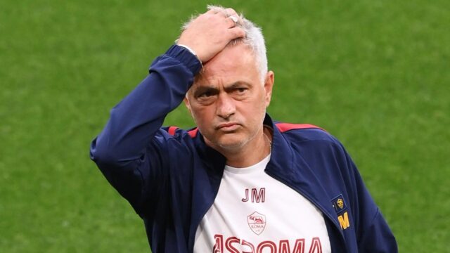 Mourinho squalifica