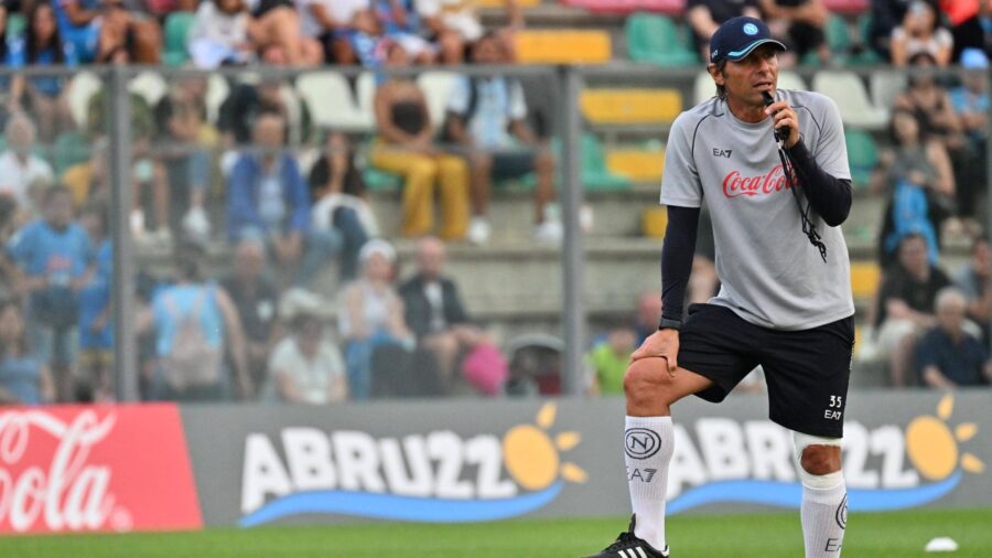 Napoli braccio di ferro Conte con la societa la discutibile scelta in Coppa Italia e emblematica