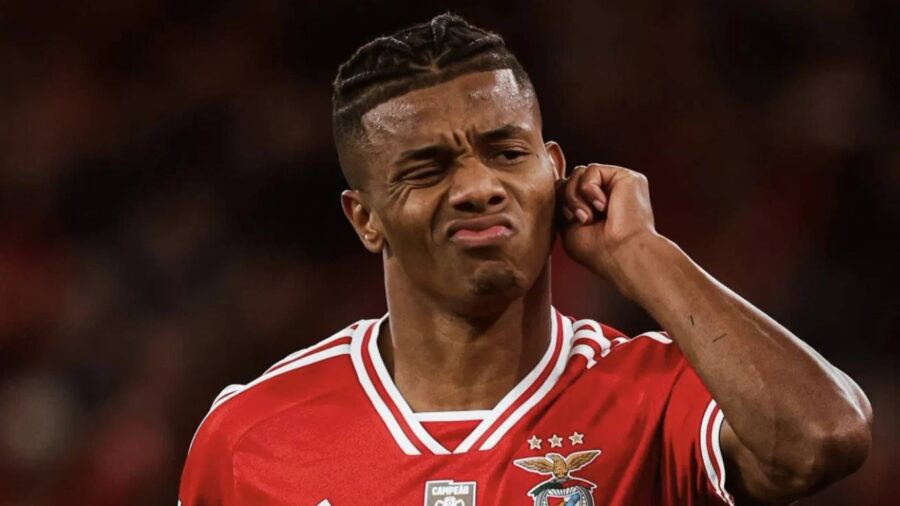 Neres al Napoli scoppia la rabbia dei tifosi del Benfica