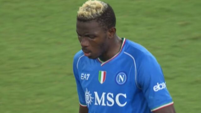 Osimhen arrabbiato