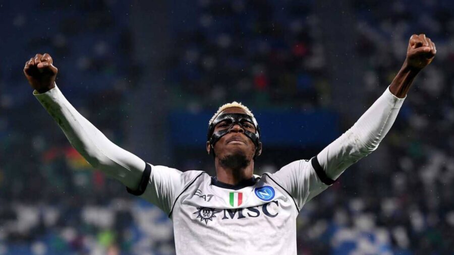 Osimhen ripara la rete rotta in Sassuolo Napoli