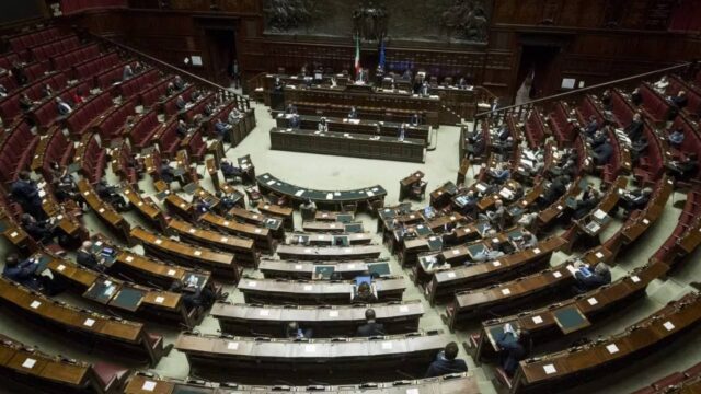 Parlamento derby