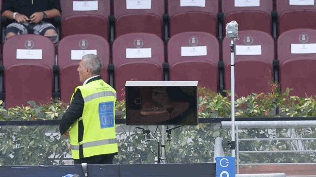 Problemi al Var ritardo in Salernitana Pisa