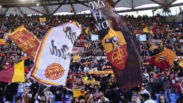Raccolta fondi dei tifosi della Roma per la multa a Mancini