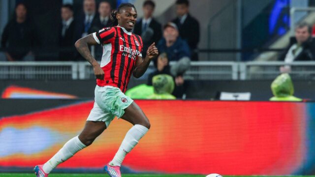 Rafa Leao nel prepartita di Milan Bologna