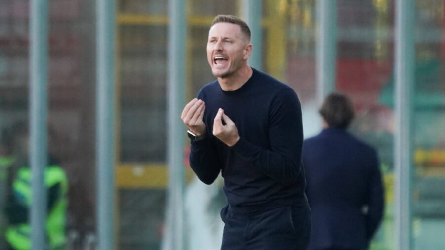 Abate ternana esonero