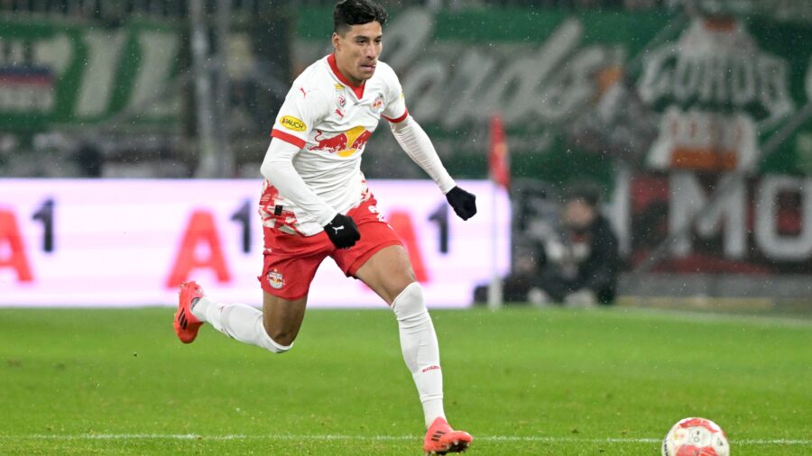 Adam daghim admiral bundesliga 2024 25 red bull salisburgo rapid wien 2 2 azione action single shot admiral bundesliga 2024 25 red bull salzburg salisburgo rapid wijpg