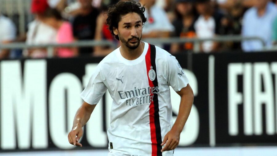 Adli milan
