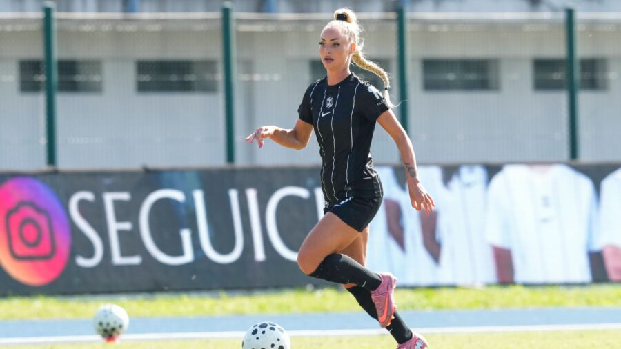 Alisha lehmann comojpg
